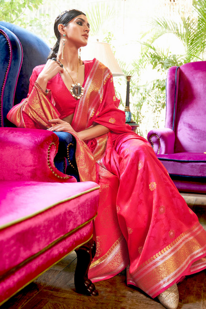 Pink & Gold- Pure Banarasi Silk Saree with Handloom Weaving