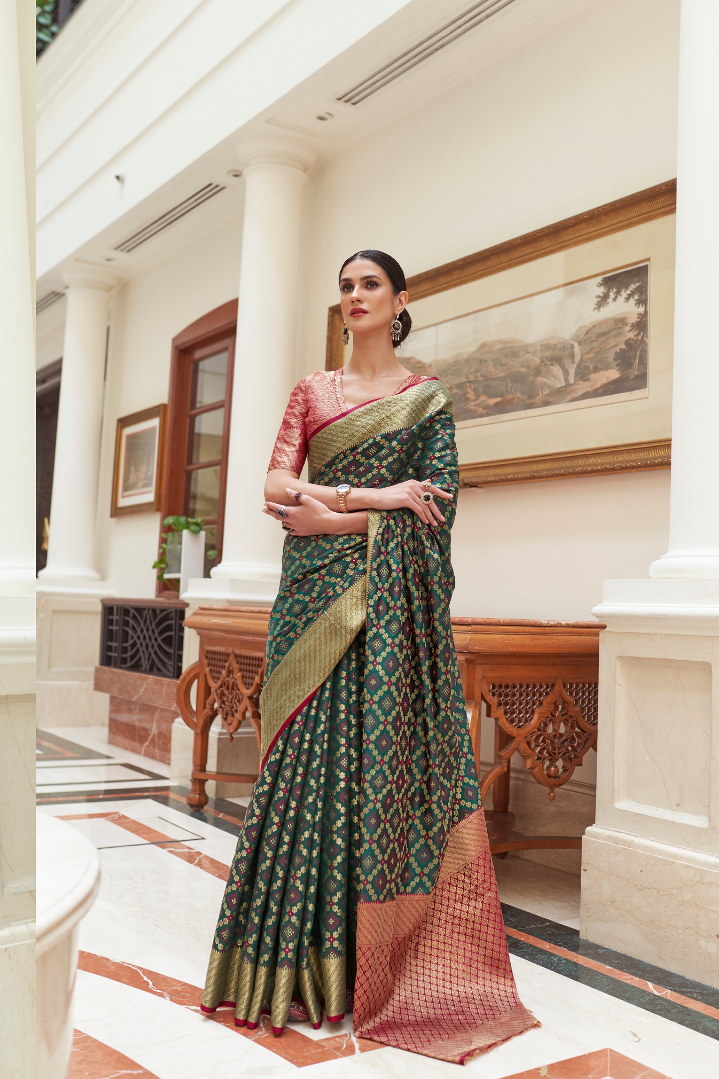 Seaweed Green Exquisite Patola Silk Saree with Handloom Weaving