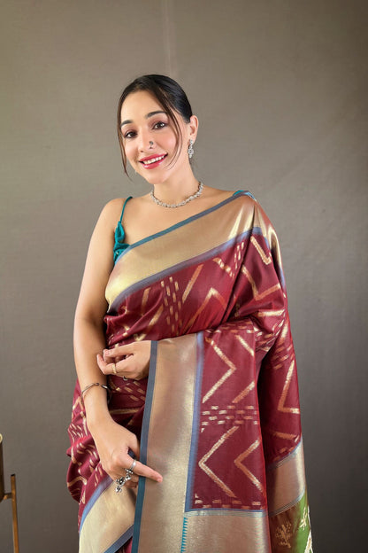 Cola Zig Zag Zari Soft Silk Saree