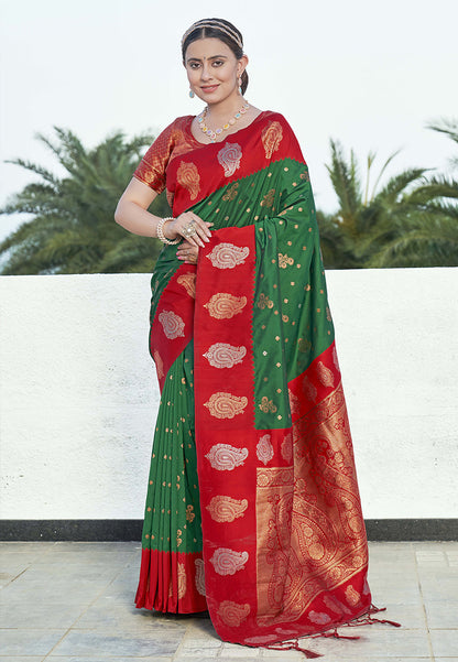 Hippie Green Soft Silk Contrast Zari Woven Saree