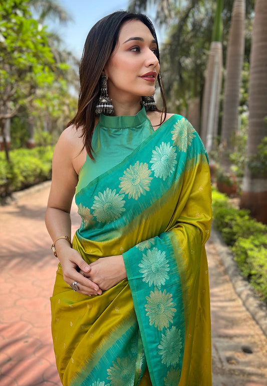 Mehendi Green Soft Silk Floral Border Zari Woven Saree