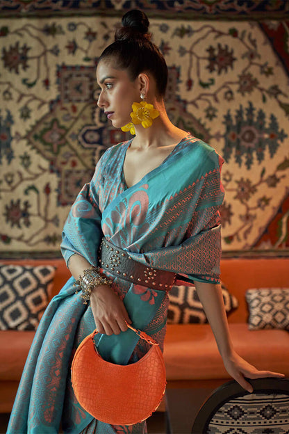 Medium Turquoise Copper Zari Woven Kanjivaram Silk Saree